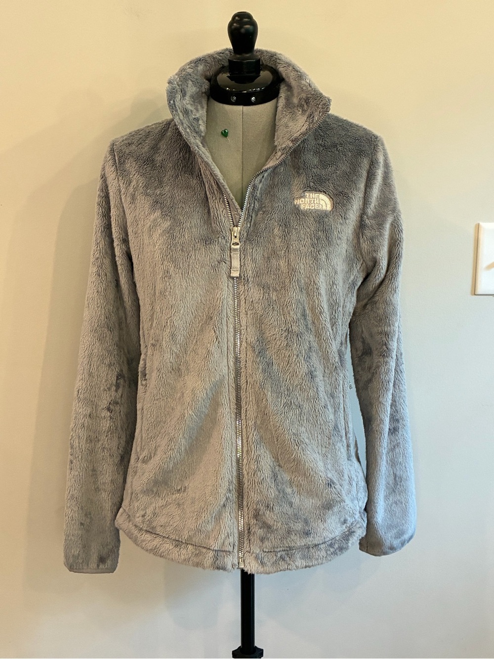 The North Face Osito Fleece Womens Jacket Gray Plush Full-Zip Jacket